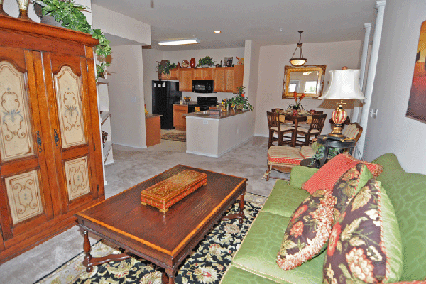 Sunset Pointe Spacious Living Room