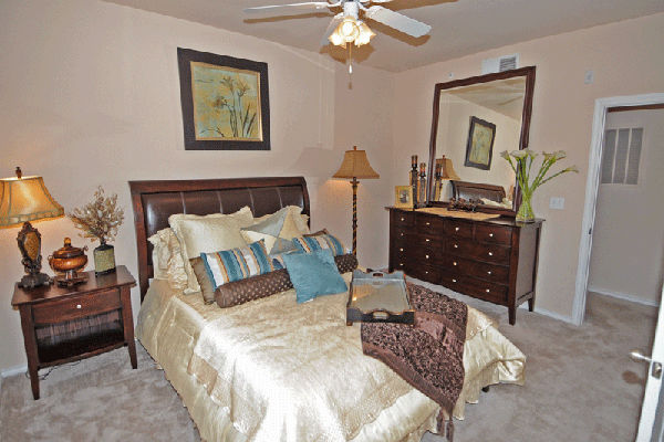 Sunset Pointe bedroom