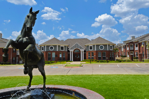 Sunset Pointe Exterior